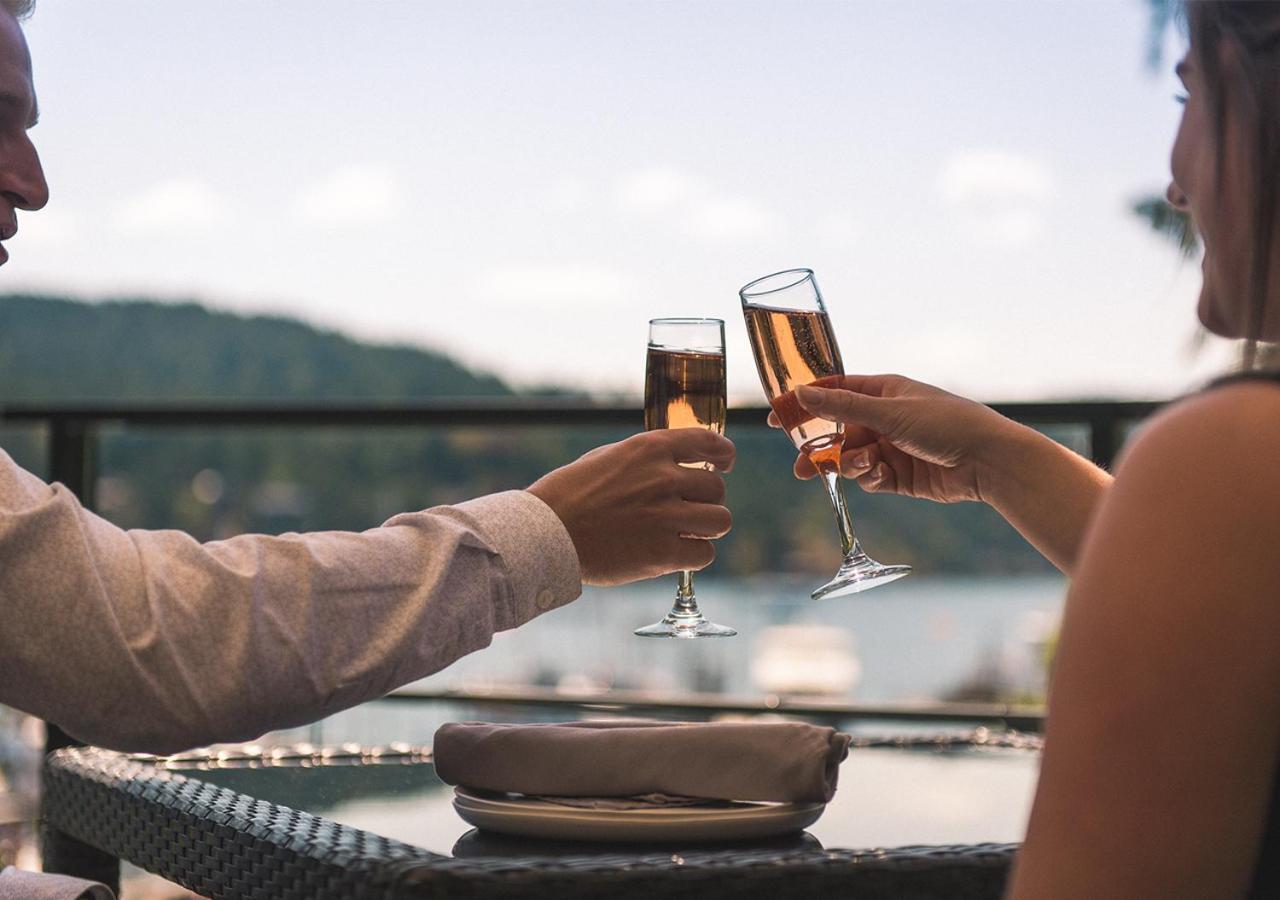 Brentwood Bay Resort & Spa מראה חיצוני תמונה