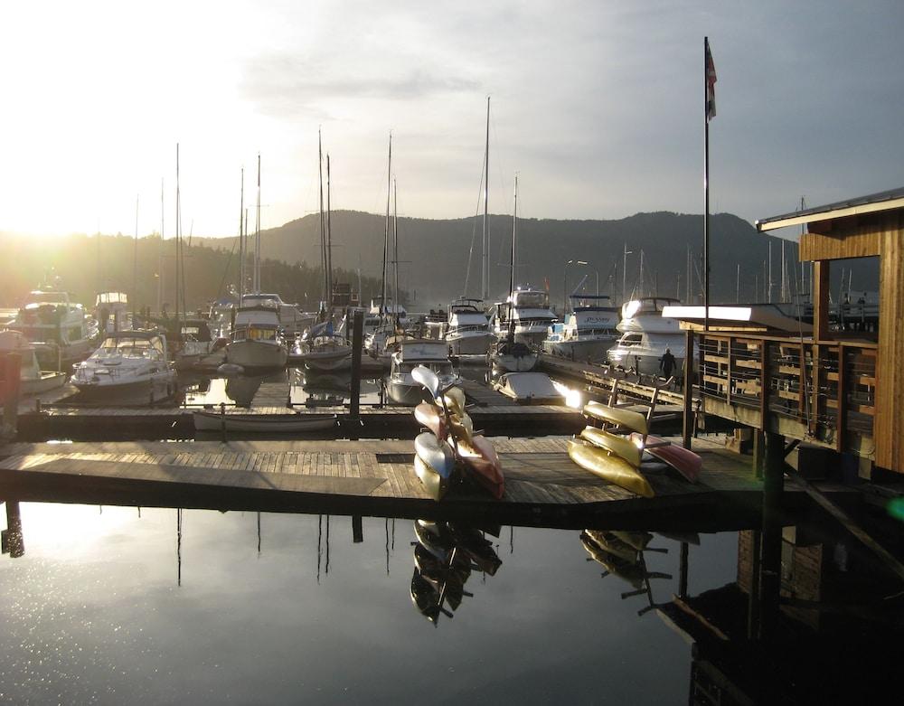 Brentwood Bay Resort & Spa מראה חיצוני תמונה