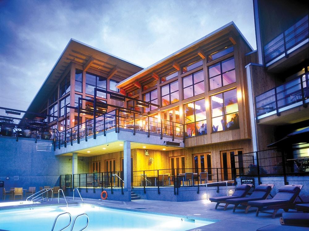 Brentwood Bay Resort & Spa מראה חיצוני תמונה