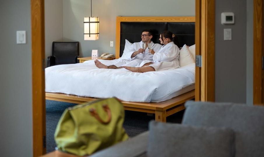 Brentwood Bay Resort & Spa מראה חיצוני תמונה